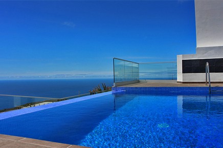 Villa Espejo, Tijarafe - Casa de vacaciones de lujo con piscina climatizada, vista al mar - La Palma Canarias
