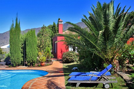 Villa_Torres_Pool+Garten
