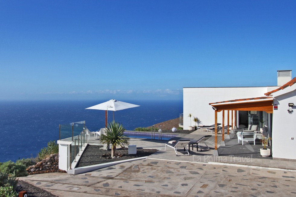 Exklusive Ferienvilla - Infinity Pool, Alleinlage auf der Westseite La Palma